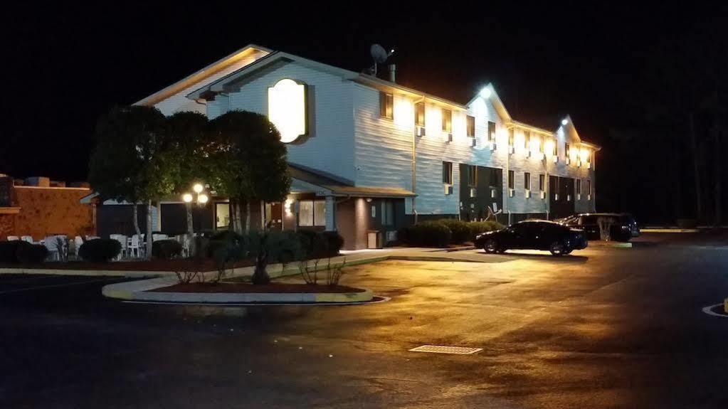 Coastal Inn & Suites Município de Município de Wilmington Exterior foto